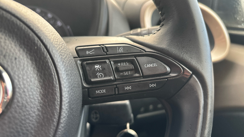 Toyota Aygo X 1.0 VVT-i Edge 5dr Petrol Hatchback